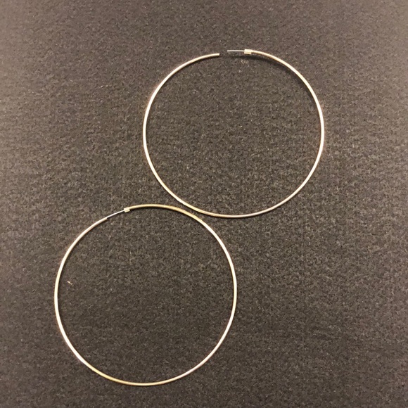 Gold hoops - Picture 1 of 2